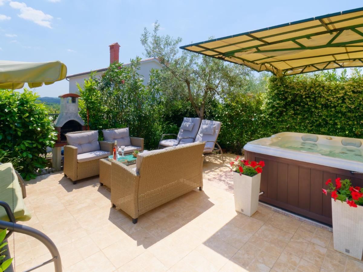 Holiday Home Nevena By Rent Istria Buje Εξωτερικό φωτογραφία