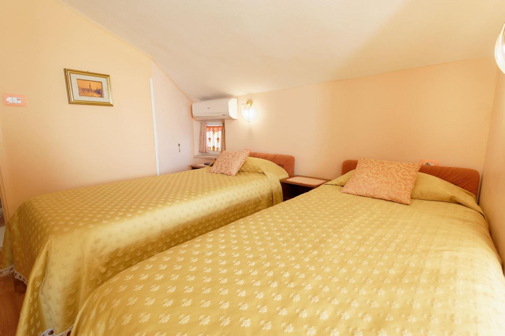 Holiday Home Nevena By Rent Istria Buje Δωμάτιο φωτογραφία